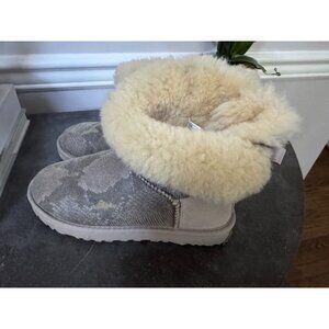 UGG Mini Bailey Snake Print Shearling Lined Bow Boots Size 7